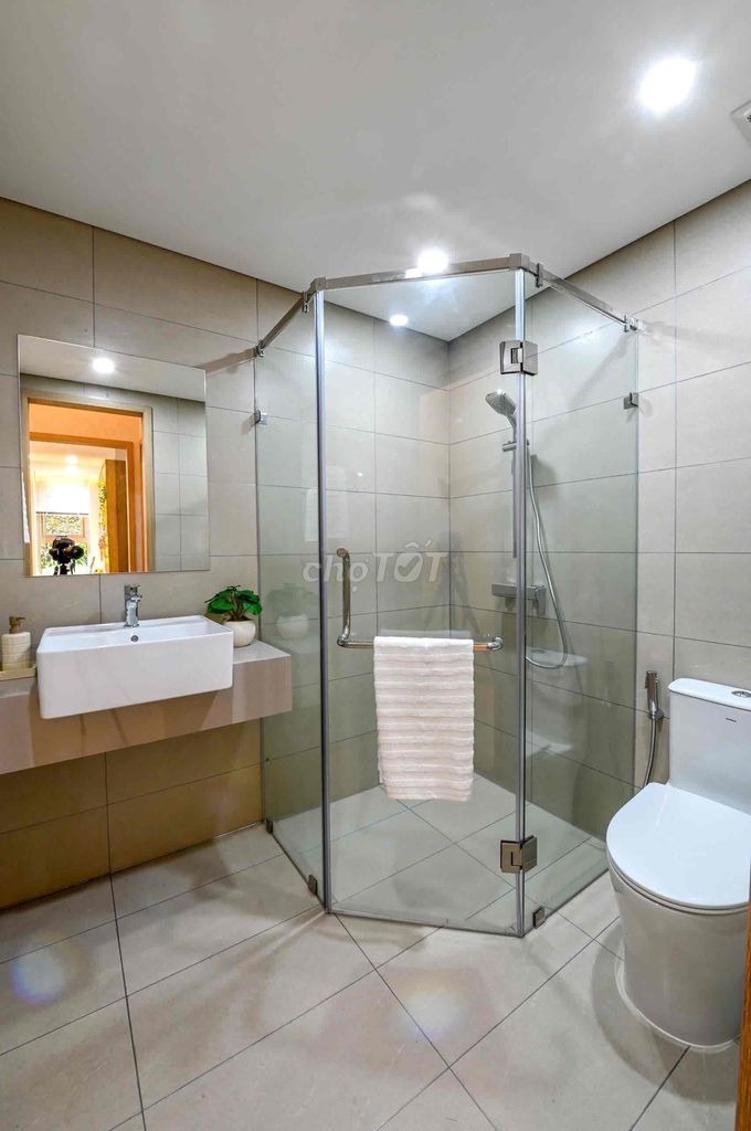 Căn hộ 54m2, 2 tỷ 2 Tân Sơn Nhất - View Trung Tâm, Sổ Hồng, Nội Thất Cao Cấp