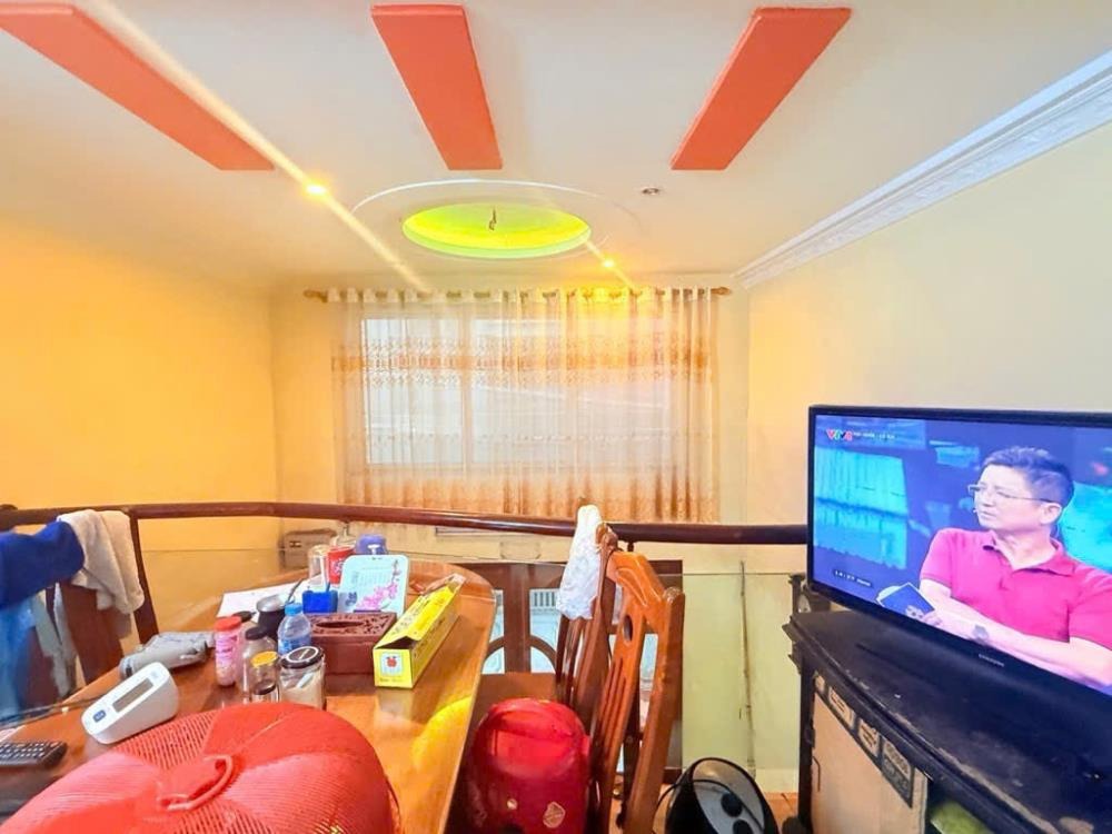 Bán nhà đẹp Hoàng Hoa Thám, Tây Hồ - 42m² - 13 tỷ