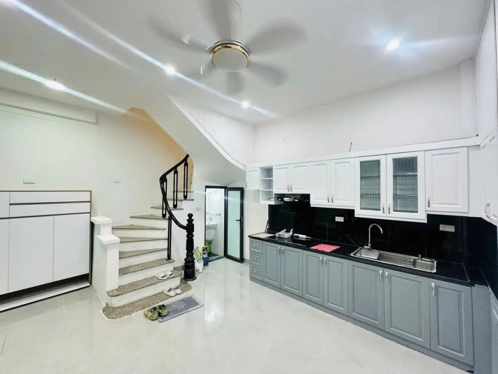 Nhà Mới Đẹp Lê Thanh Nghị - 26m², 5 Tầng, Mặt Tiền Rộng 5.4m - Giá 5.9 Tỷ
