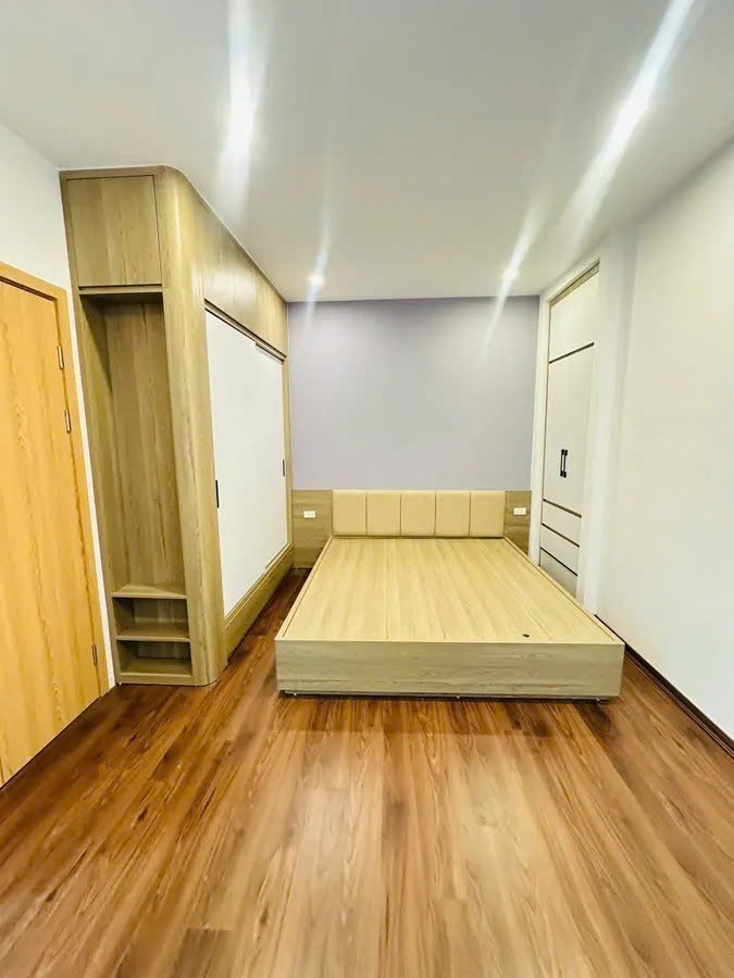 Nhà Mới Đẹp Lê Thanh Nghị - 26m², 5 Tầng, Mặt Tiền Rộng 5.4m - Giá 5.9 Tỷ