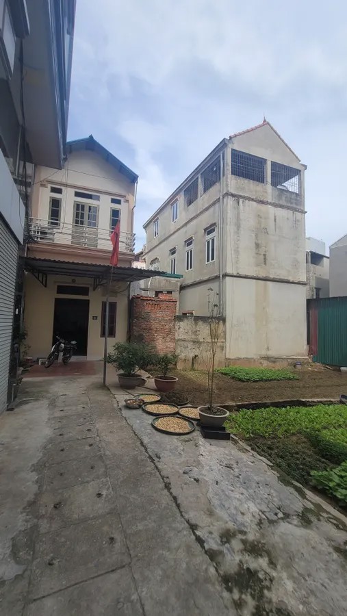 BÁN ĐẤT HÒA BÌNH- YÊN NGHĨA - HÀ ĐÔNG 52M MẶT TIỀN 4.5M , ĐẤT VUÔNG ĐẸP, Ô TÔ CÁCH 10M GIÁ 4.1 TỶ