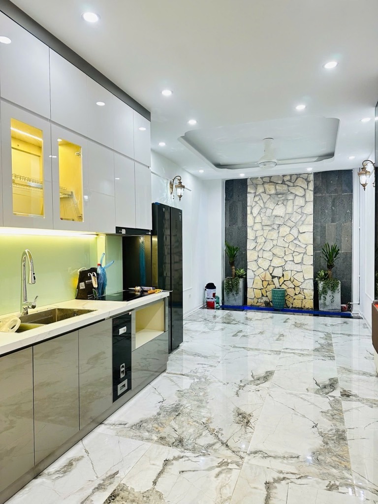 Bán nhà Nghĩa Dũng, Ba Đình - 6 Tầng, Thang Máy, Full Nội Thất - 15.5 Tỷ