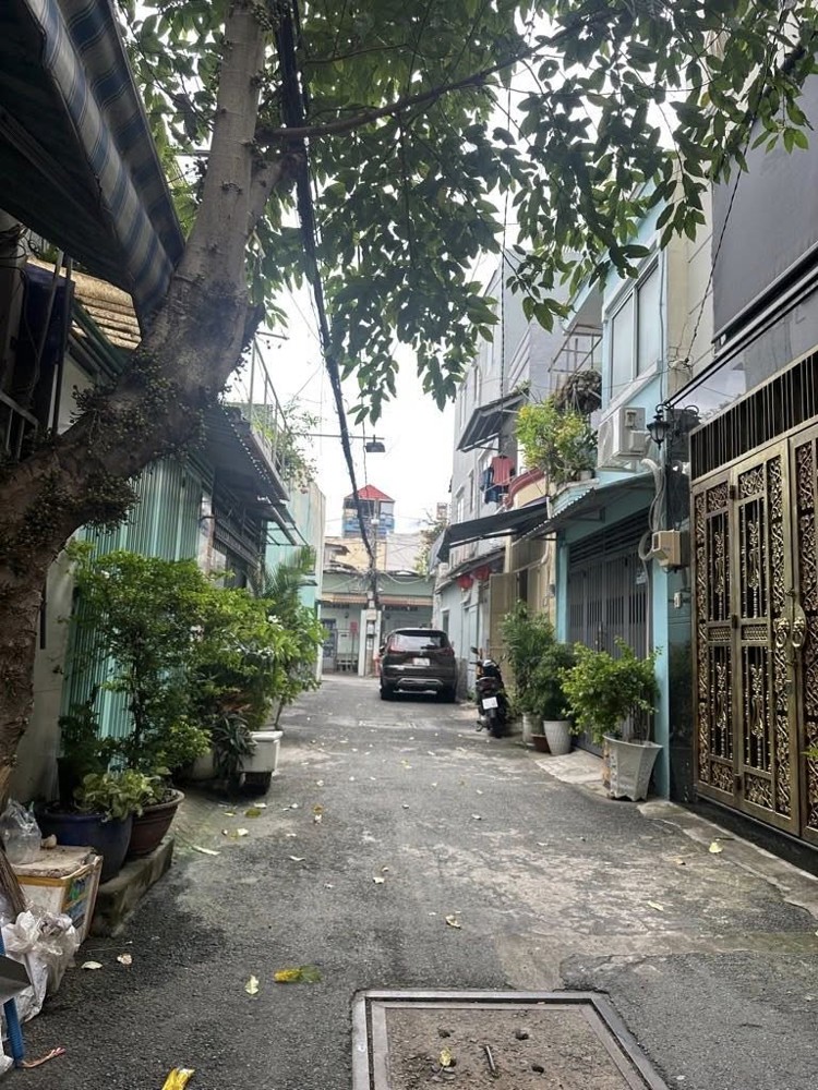 Nhà Thống Nhất  Hẻm Ô Tô P Thông Tây Hội