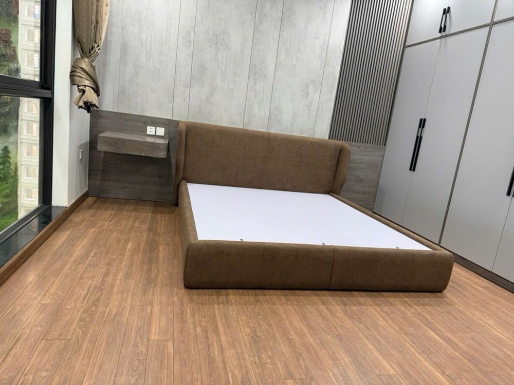 BÁN NHÀ BỒ ĐỀ LONG BIÊN-THANG MÁY- OTO VÀO NHÀ- 88M-NHỈNH 17 TỶ(TL)