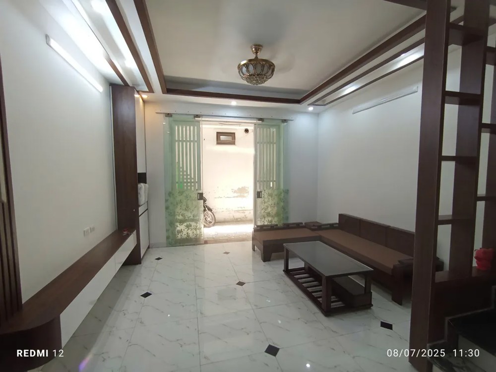 BÁN NHÀ RIÊNG Phố  Ngọc Trì 30m2 X 5 tầng MT4.2m,5.8 tỷ Long Biên Hà Nội
