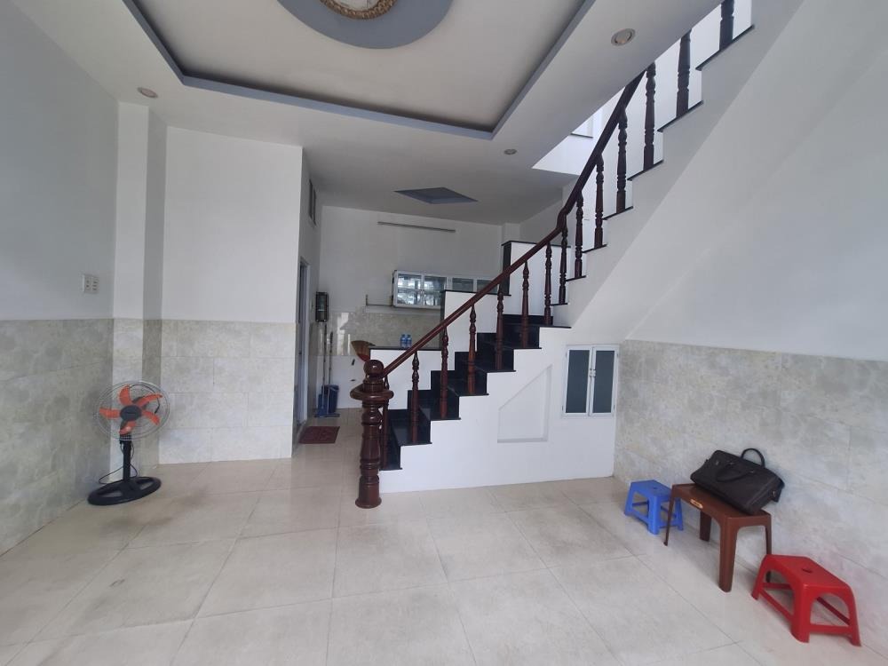 Nhà Mặt Tiền Phước Long A, Thủ Đức - 40m² - 3.8 Tỷ - Pháp Lý Chuẩn