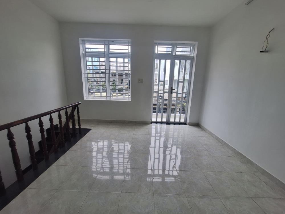 Nhà Mặt Tiền Phước Long A, Thủ Đức - 40m² - 3.8 Tỷ - Pháp Lý Chuẩn