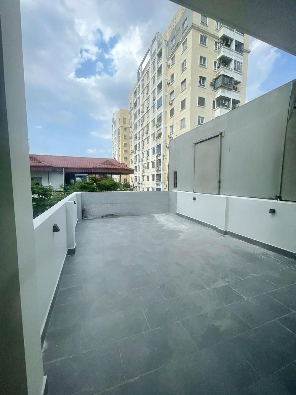 Siêu phẩm phân lô Hoàng Cầu 62m2, 5 tầng, thang máy, ô tô đỗ cửa - Giá 27.9 tỷ