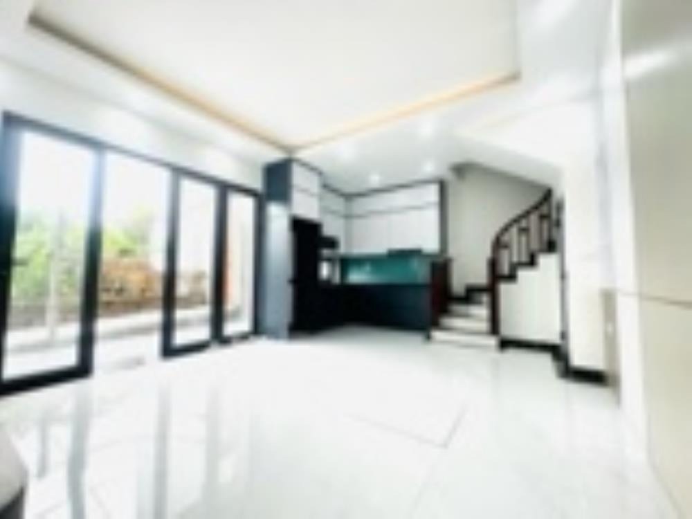 Nhà Mới Căng - Phúc Lợi - View Sen Hồ Vinhomes - Full Nội Thất