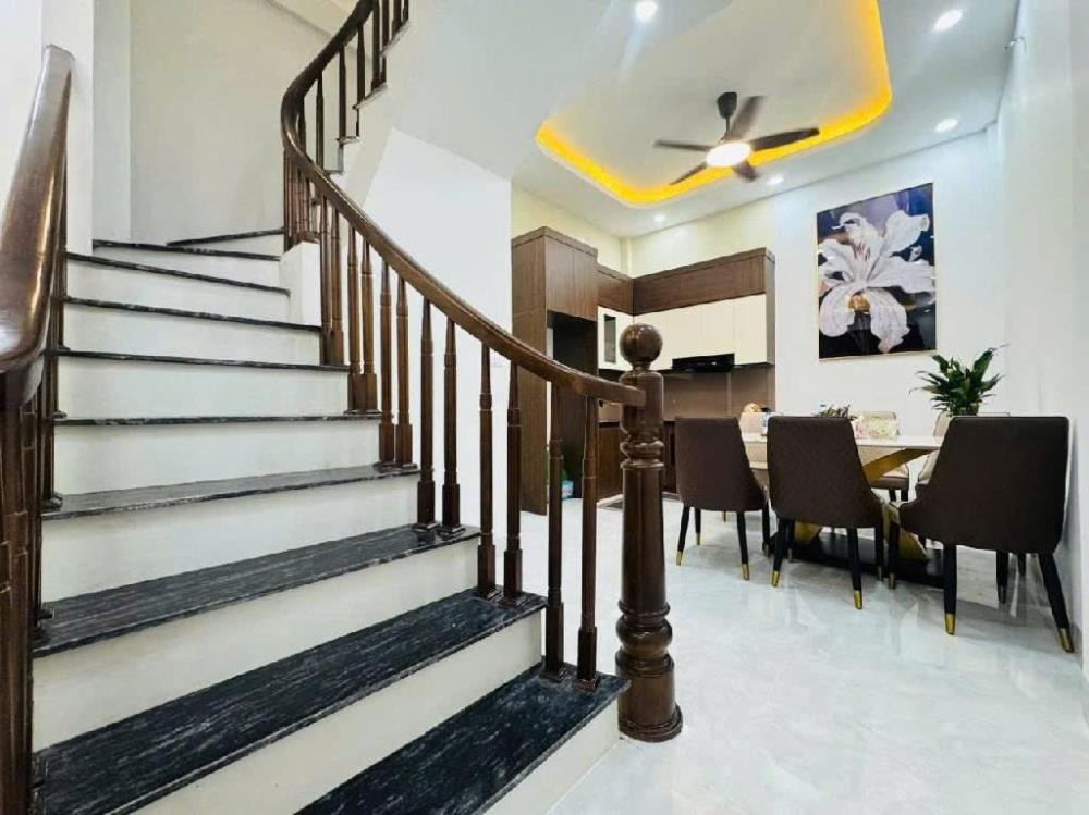 Nhà Đẹp Trường Chinh - Đống Đa: Lô Góc 50m², 5 Tầng, Kinh Doanh, Full Nội Thất