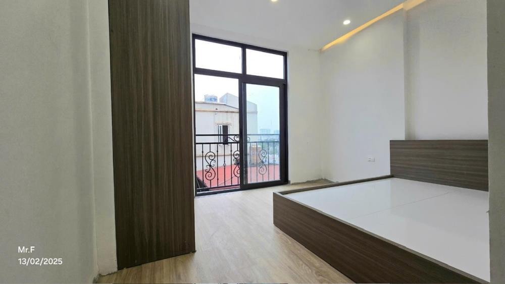 Bán nhà 7 tầng, thang máy, lô góc Lê Quang Đạo - 24.5 tỷ
