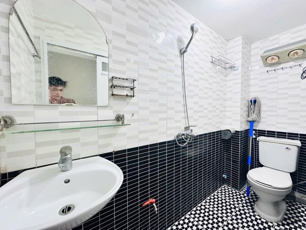 Nhà Đẹp Full Nội Thất, 5 Tầng, Ngõ Nông - Đống Đa - Giá 5 Tỷ