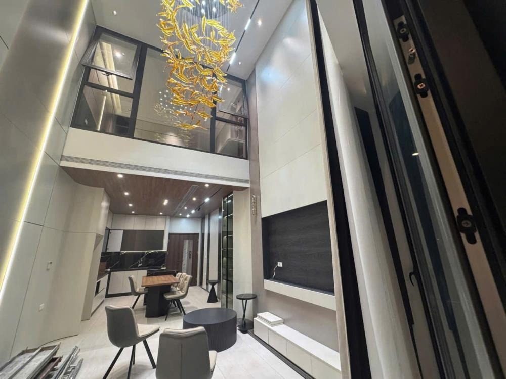 Bán nhà Cự Khối, Long Biên 7 Tầng, 57m², Ô Tô Tránh - 15 Tỷ