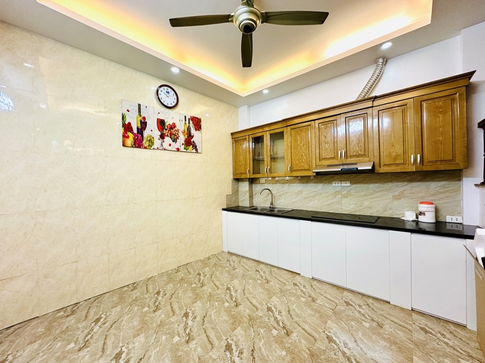 BÂN NHÀ NGỌC THUỴ, LONG BIÊN-MỚI TINH-FULL NỘI THẤT-46M-NHỈNH 7 TỶ(TL)