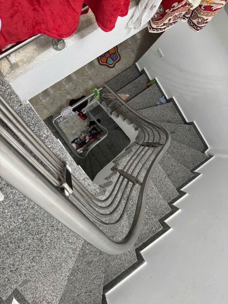 Bán nhà liền kề Tân Trại, Phú Cường 46m2, 3 tầng, ô tô đỗ cửa