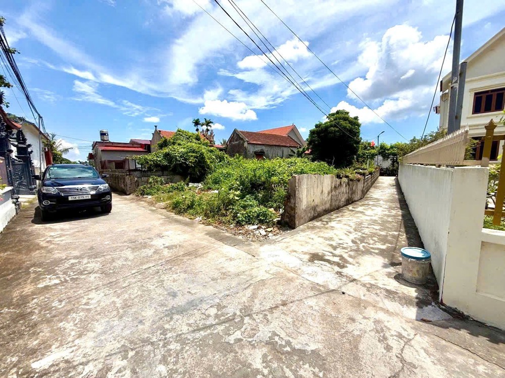 1.3xx tỷ - 60m2 lô góc gần chợ Sang Minh Tân Dương Kinh Zalo 0567222555