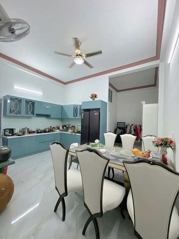 Bán Đất Tặng Biệt Thự 2 Tầng Đường 22, phường Linh Đông, Thành Phố Thủ Đức