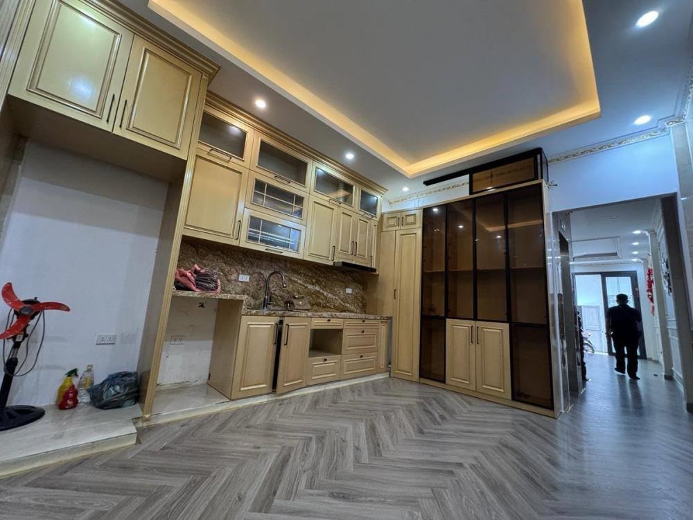 Nhà Hoàng Thành Mỗ 5 Tầng Thang Máy, Giá Tốt - 36 Tỷ | Vị Trí Đắc Địa Hà Đông