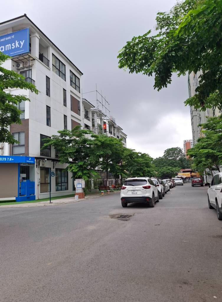 Nhà Hoàng Thành Mỗ 5 Tầng Thang Máy, Giá Tốt - 36 Tỷ | Vị Trí Đắc Địa Hà Đông