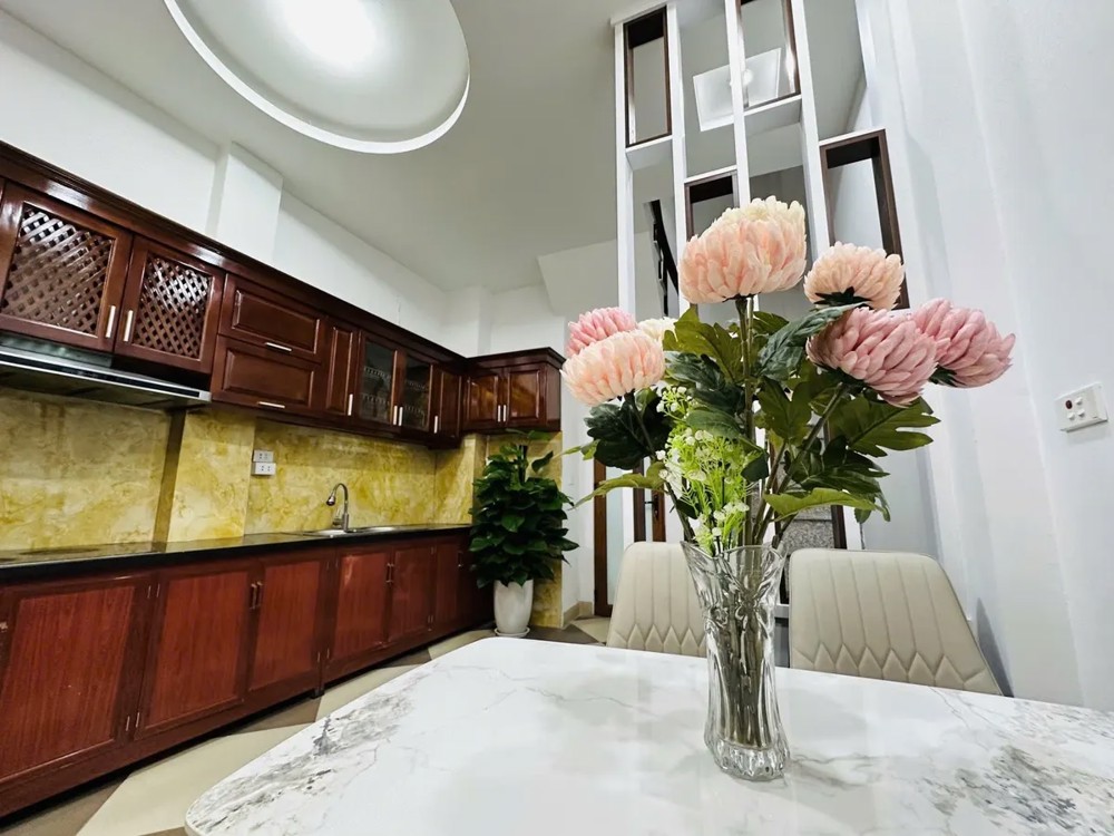 NHÀ MỚI FULL NỘI THẤT Văn Chương 35m2 X 5 tầng MT 4m, 9.1 tỷ Đống Đa Hà Nội