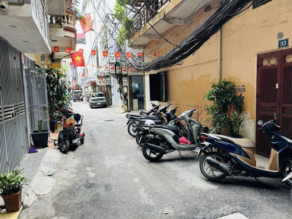 Bán nhà Ba Đình - 6 Tầng Full Nội Thất - Ô Tô Sát Nhà - Giá 3.45 Tỷ
