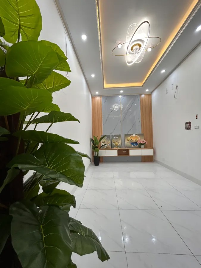 NHÀ MỚI FULL NỘI THẤT Văn Chương 30m2 X 5 tầng MT 3.6m, 6.8 tỷ Đống Đa-Hà Nội
