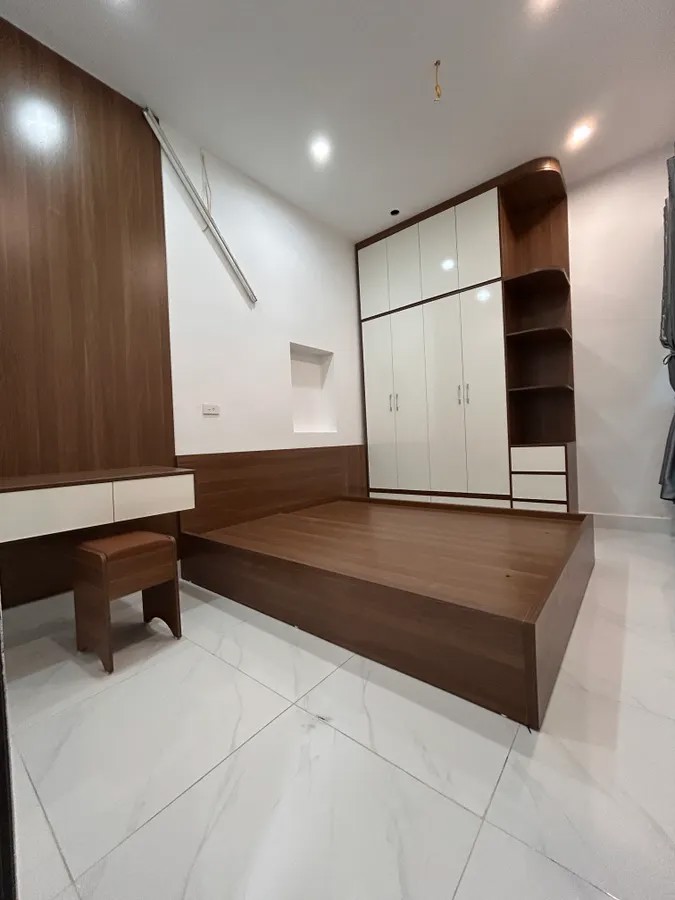 NHÀ MỚI FULL NỘI THẤT Văn Chương 30m2 X 5 tầng MT 3.6m, 6.8 tỷ Đống Đa-Hà Nội