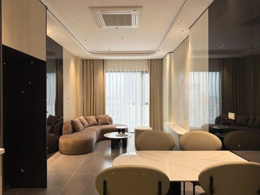 Bán nhà Phúc Đồng, Long Biên: Thang Máy, Ô Tô Tránh, Gần Aeon Long Biên