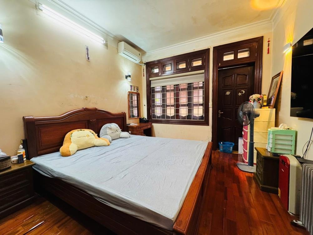 Bán nhà Cầu Giấy phân lô ô tô - 55m2, 4 tầng, 21.5 tỷ