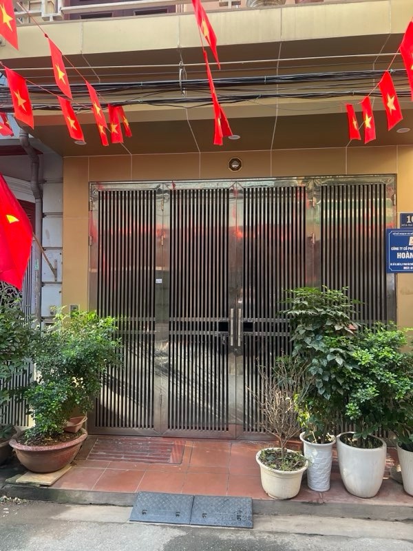 Bán nhà khu VIP Cầu Giấy - Phan Văn Trường - 40m² - 5 Tầng - 20.2 Tỷ