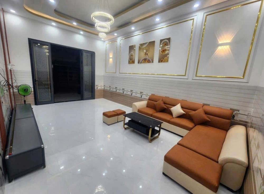 Nhà Mặt Tiền Đường Kênh 10, Bình Chánh - Giá 790 Triệu