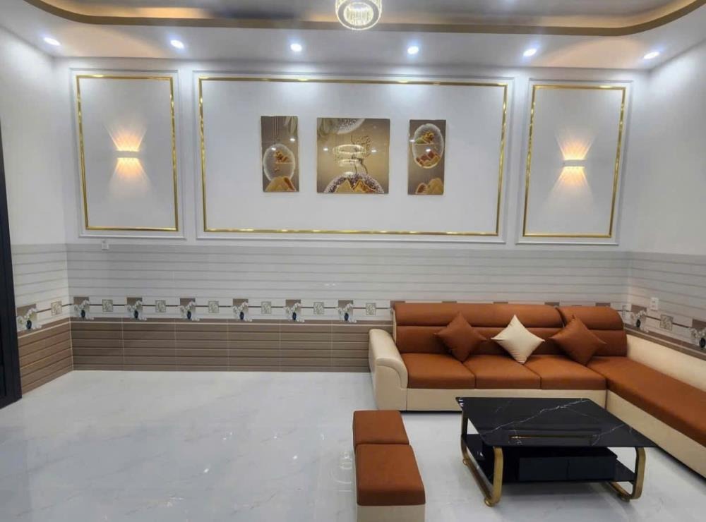 Nhà Mặt Tiền Đường Kênh 10, Bình Chánh - Giá 790 Triệu
