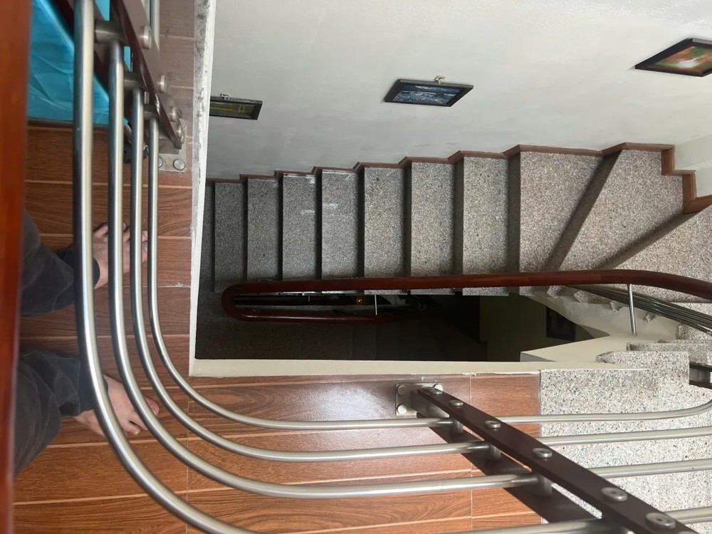 NHÀ ĐẸP DÂN XÂY Phố Ngọc Thụy 40m2 X 5 tầng MT 3.5m, 7.65 tỷ Long Biên Hà Nội
