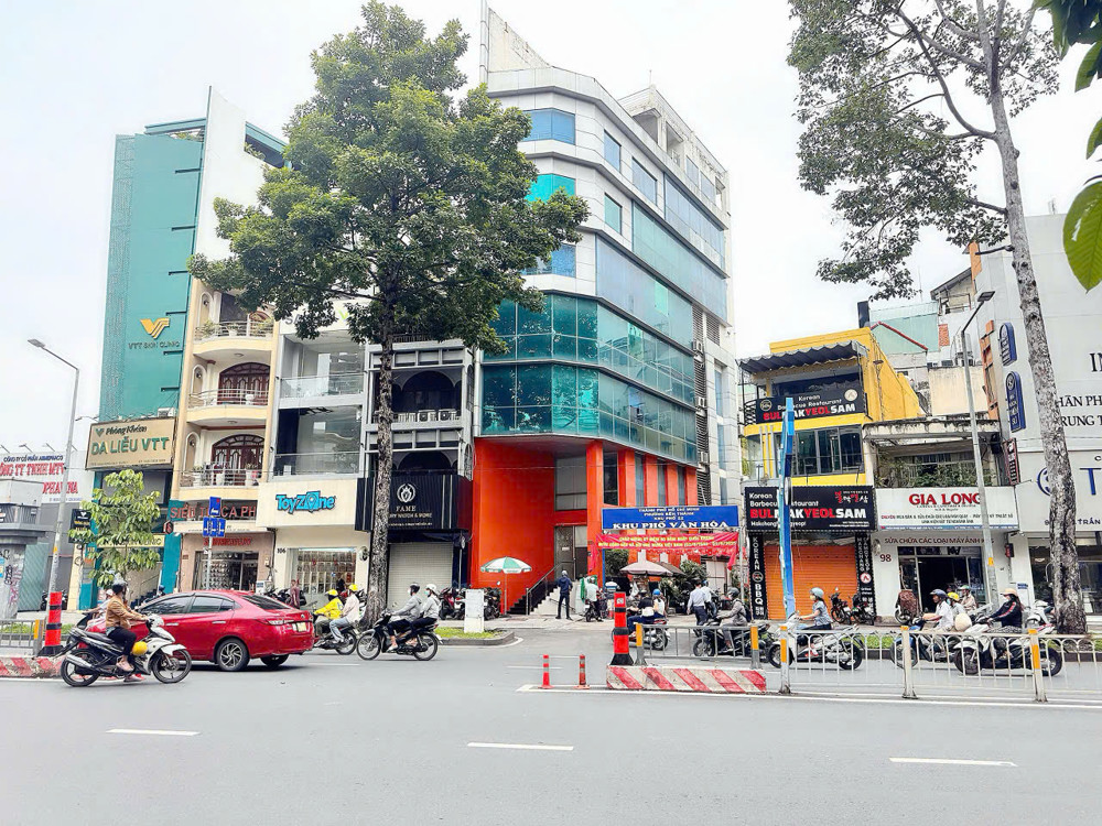 HIẾM BÁN - MẶT TIỀN KD Đ.TRẦN HƯNG ĐẠO NGAY PHỐ TÂY BÙI VIỆN & CHỢ BẾN THÀNH QUẬN 1 - GIANG