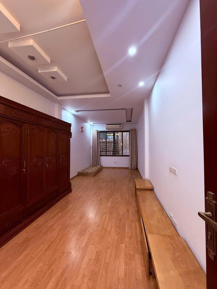 Bán nhanh nhà Tôn Thất Tùng 45m 5 tầng ngõ thông - Phù hợp ở hoặc kinh doanh dòng tiền 11.5 tỷ