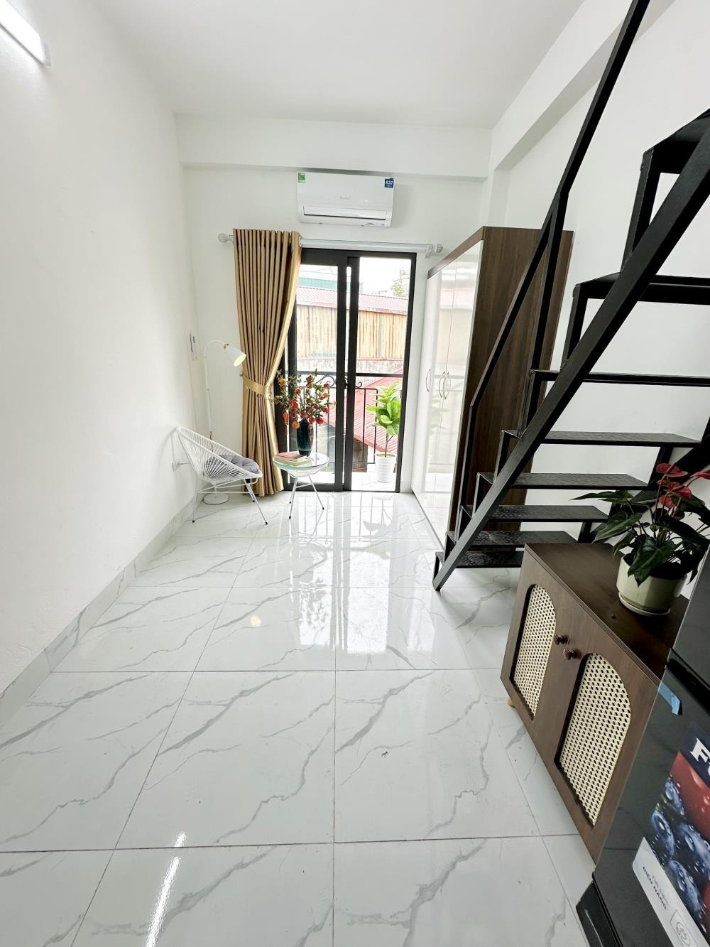 Tòa CCMN Mễ Trì Thượng - 70tr/th, Ô Tô Đỗ Cửa, Giá 15.6 tỷ