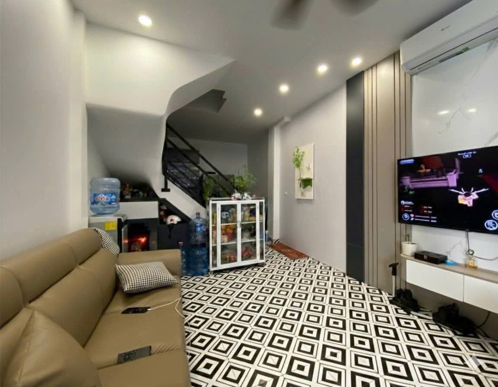 SIÊU HIẾM - PL  THÁI HÀ-- MẶT NGÕ Ô TÔ TRÁNH - LÔ GÓC - GẦN MẶT PHỐ - KINH DOANH35m, 5T, mt 3.6m
