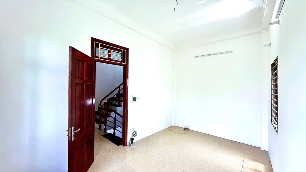 Bán nhà Hòa Bình – Hà Đông 54m2 x 3 tầng, MT 4.9M Giá 4.5 tỷ - Phân lô Ô tô đỗ cửa