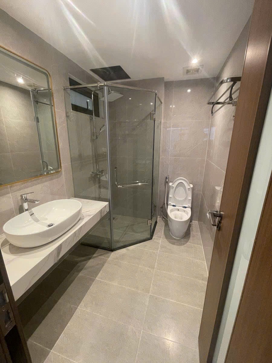Bán Nhà Mặt Phố Đặng Tất Quận Ba Đình - 54m2, 30 Tỷ - Vị Trí Hiếm Có