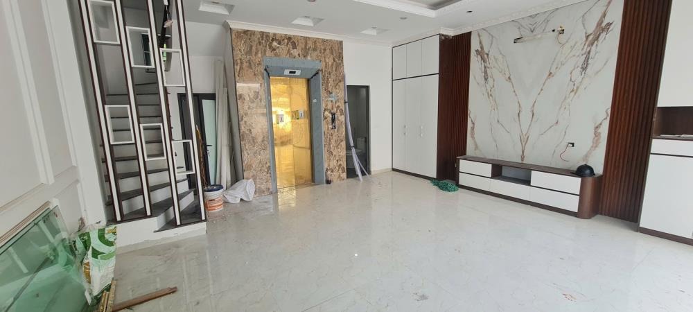 Bán nhà 6 tầng Tân Lập, Đan Phượng - Cạnh Vinhomes, Lô Góc, Thang Máy, Ô Tô Vào Nhà