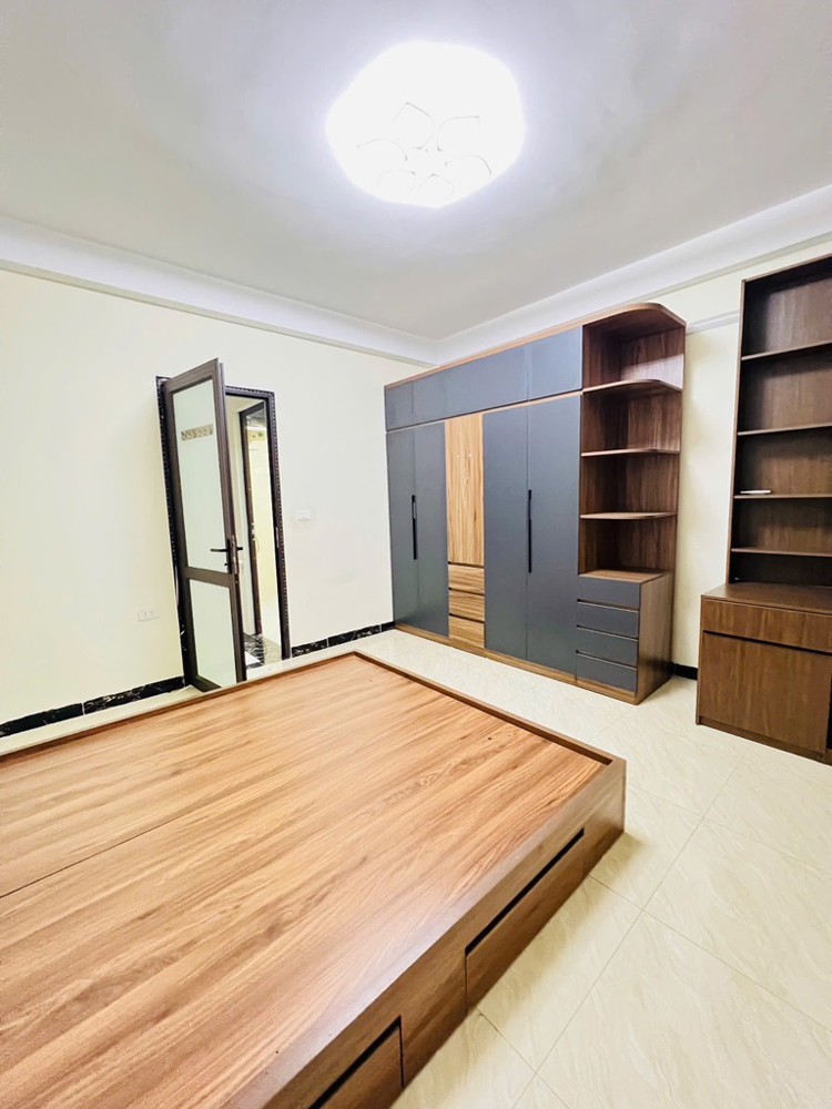 BÁN NHÀ NGỌC THUY, LONG BIÊN-FULL NỘI THẤT-OTO-50M-NHỈNH 8 TỶ