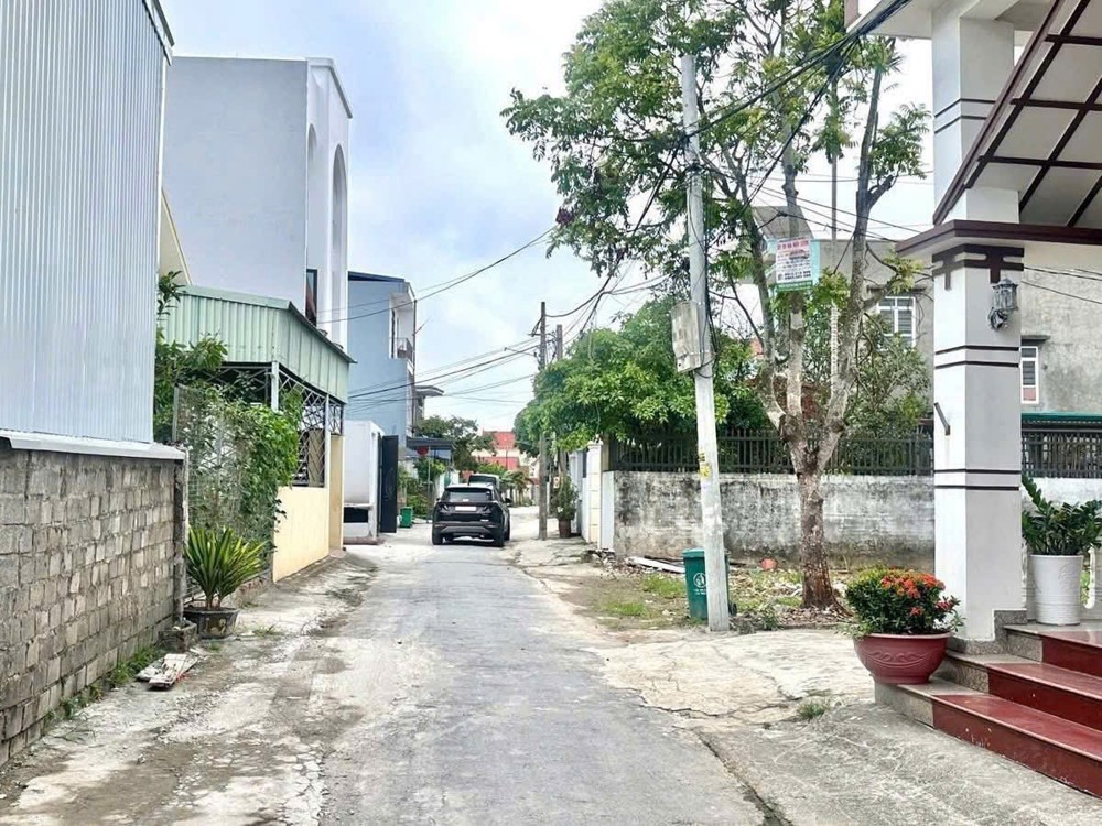 1.7x tỷ – 71.2m2 Ngõ 78 Tư Thủy Hòa Nghĩa Zalo 0567222555