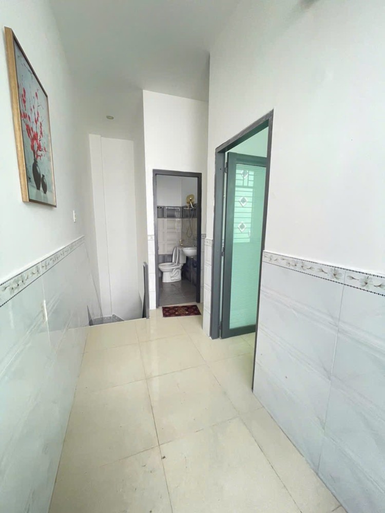 Bán nhà hẻm Đô Lương , phước Phước Hoà Nha Trang 
gần chợ , gần trường