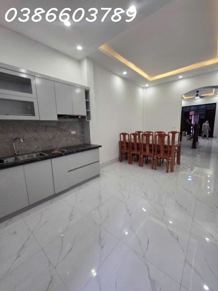 NHÀ DÂN XÂY 4 TẦNG – Ô CHỜ THANG MÁY –268  PHỐ NGỌC THỤY – LONG BIÊN – 68,2M² – 10,7 TỶ