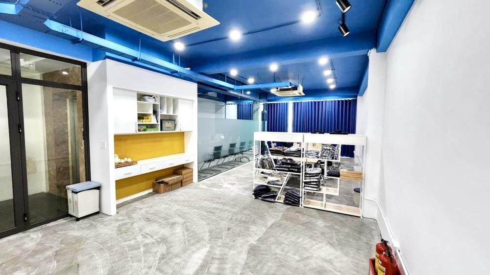 Mặt Phố Cát Linh Hiếm Có - 7 Tầng, Thang Máy, Kinh Doanh/Ở - Cho Thuê 30tr/tháng