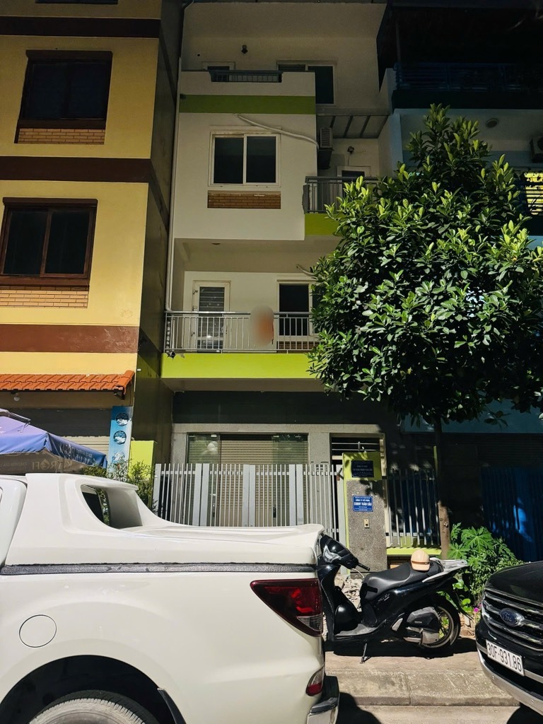 Bán nhà Tây Mỗ 100m2, 4 Tầng, Giá 21.95 Tỷ - Vị Trí Đẹp, Kinh Doanh Tốt
