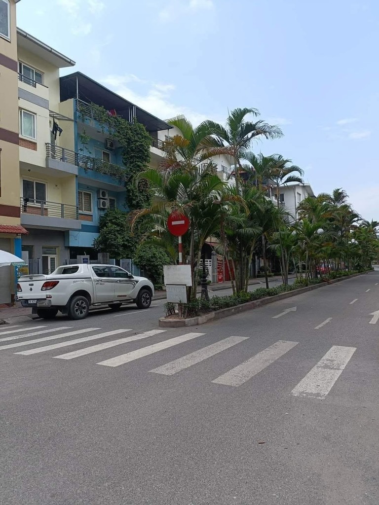 Bán nhà Tây Mỗ 100m2, 4 Tầng, Giá 21.95 Tỷ - Vị Trí Đẹp, Kinh Doanh Tốt