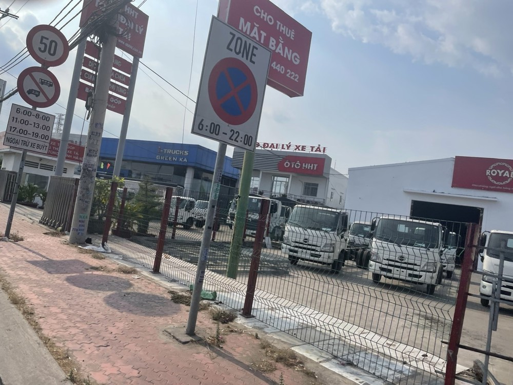 Chuyển nhượng Showroom ô tô 2 mặt tiền 87x115m giá 400 tỷ QL1A, Q12