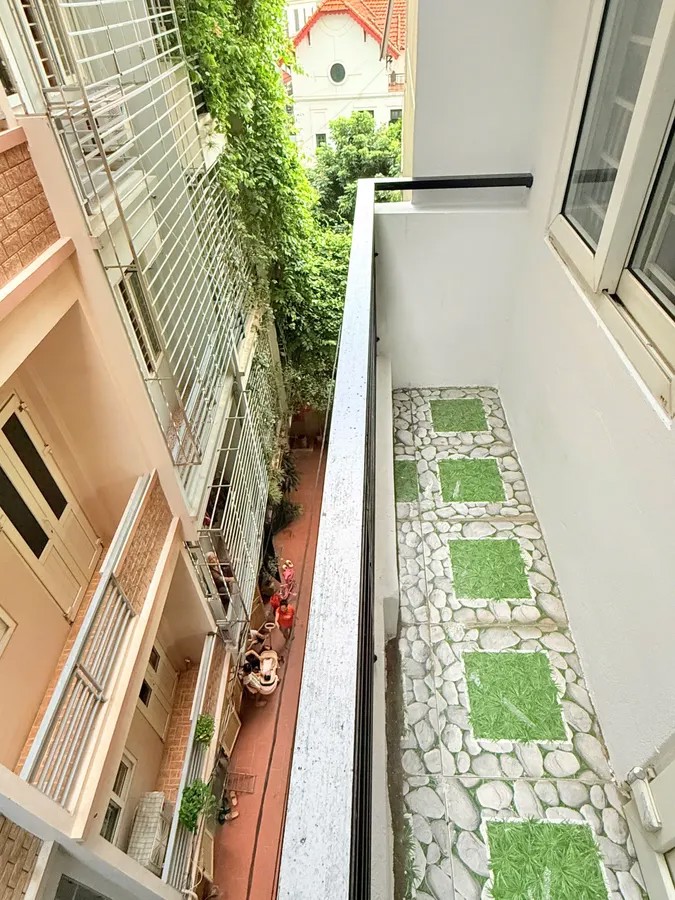 NHÀ ĐẸP KHU PHÂN LÔ PHỐ Ngọc Thụy 36m2  5 tầng MT3.5M 7.4 tỷ Long Biên Hà Nội 