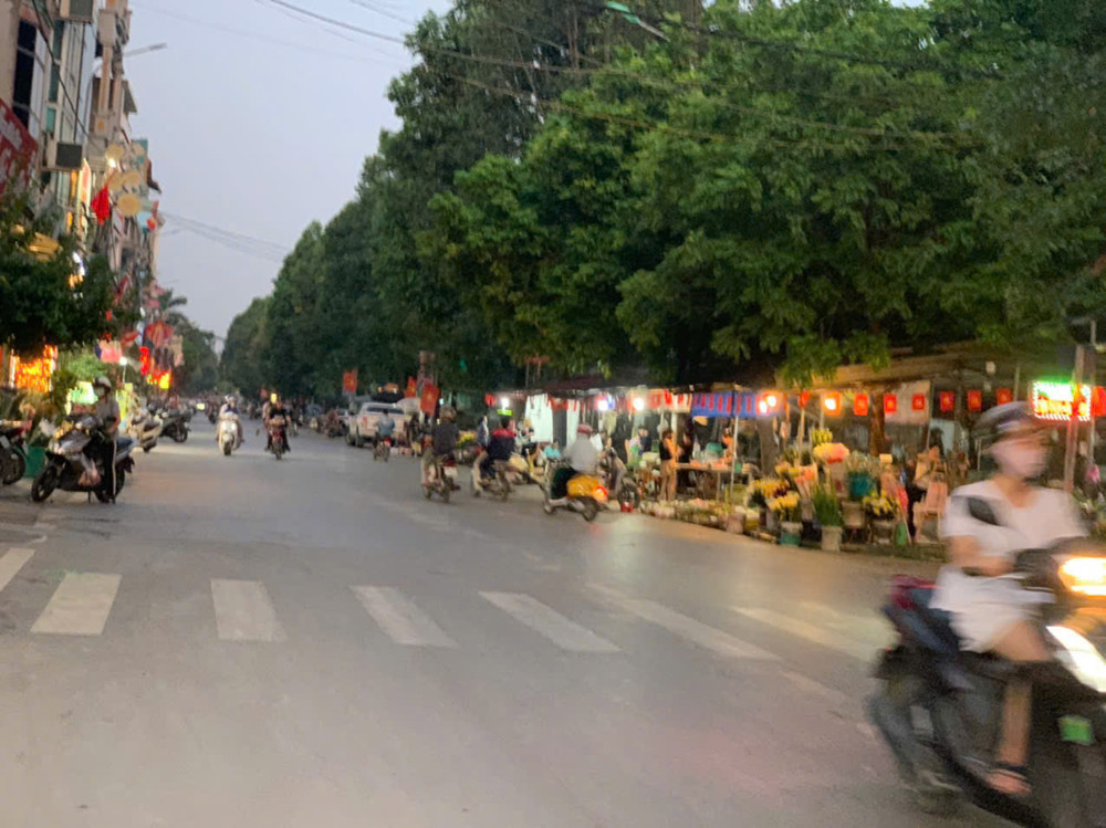 CHÍNH CHỦ CẦN BÁN GẤP NHÀ 2 TẦNG – BẮC HỒNG – HÀ NỘI -  SÁT KHU PHỐ KINH DOANH – CHỈ NHỈNH 3 TỶ